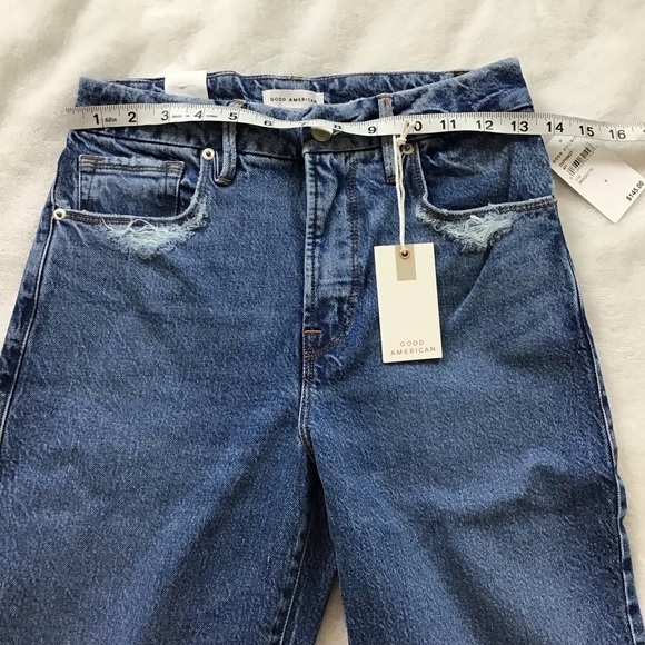 Good American Good Vintage Frayed Hem Jeans - Picture 7 of 10